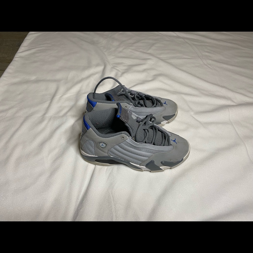 Wolf grey Jordan 14